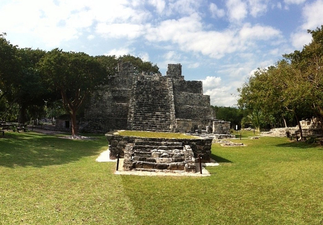 Ruinas Mayas El Meco, Caribe Mexicano