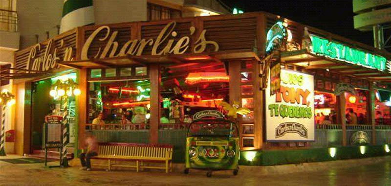 Carlos and Charlies, Cancun Restaurants