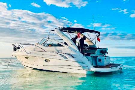 Isla Mujeres Yacht Rental